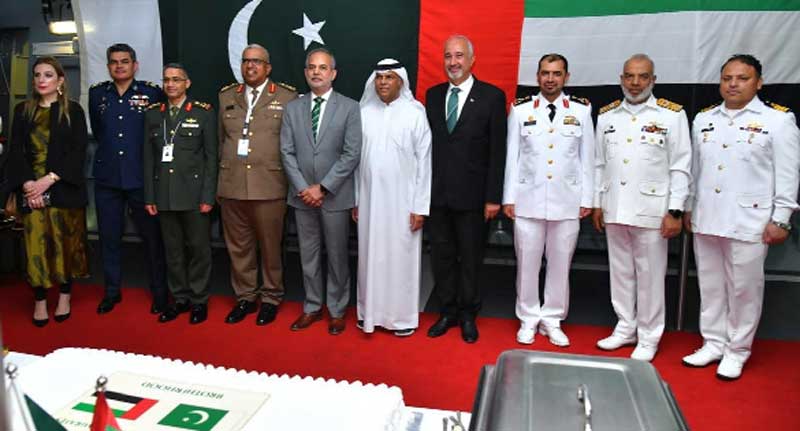 Pakistan-Navy-vessel-Yarmook-hosts-the-diplomatic-reception