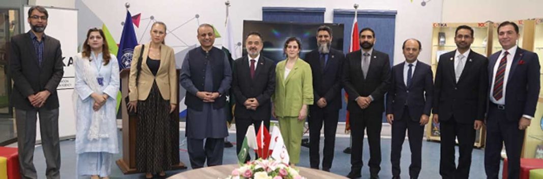 Aleem-opens-high-tech-lab-at-NUST-with-TIKA's-support