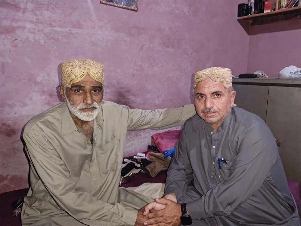 Niaz Hussain Leghari visits Zawwar Abdul Sattar Dars to inquire after his health Niaz Hussain Leghari visits Zawwar Abdul Sattar Dars to inquire after his health