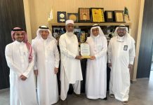 Rawaf Mina honours Muhammad Safiullah for outstanding services to Pakistani Hajj Pilgrims